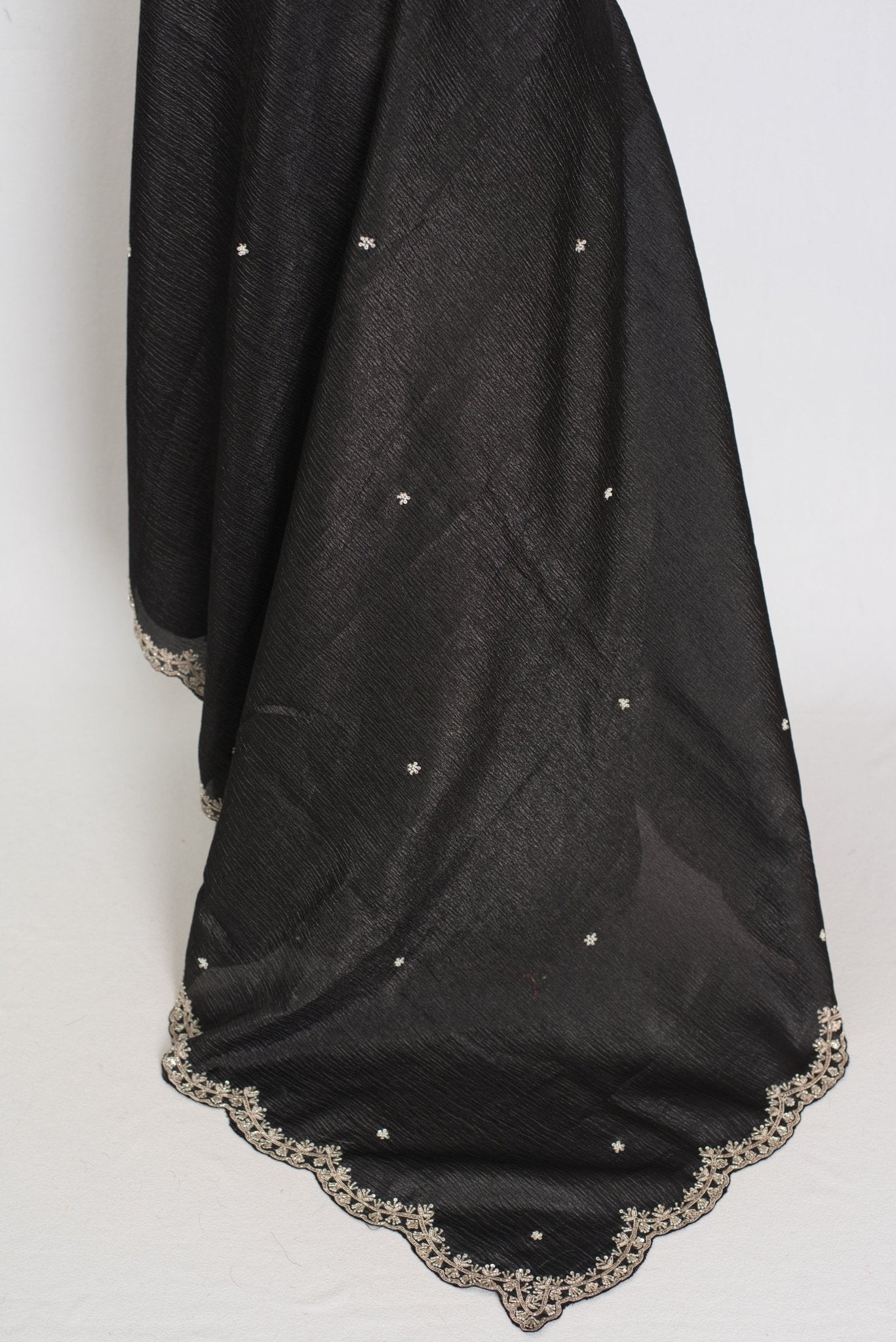 Sunayna | Black Crush Tissue Designer Partywear Saree - Bollywood Fashion