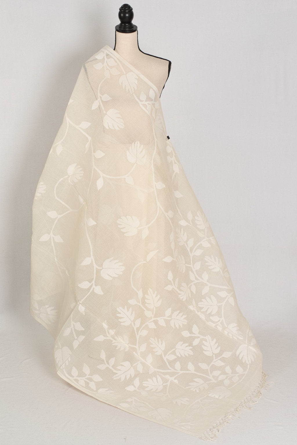 Vibha: Fine Quality White-on-White Hand-Woven Bengal Cotton Jamdani Saree